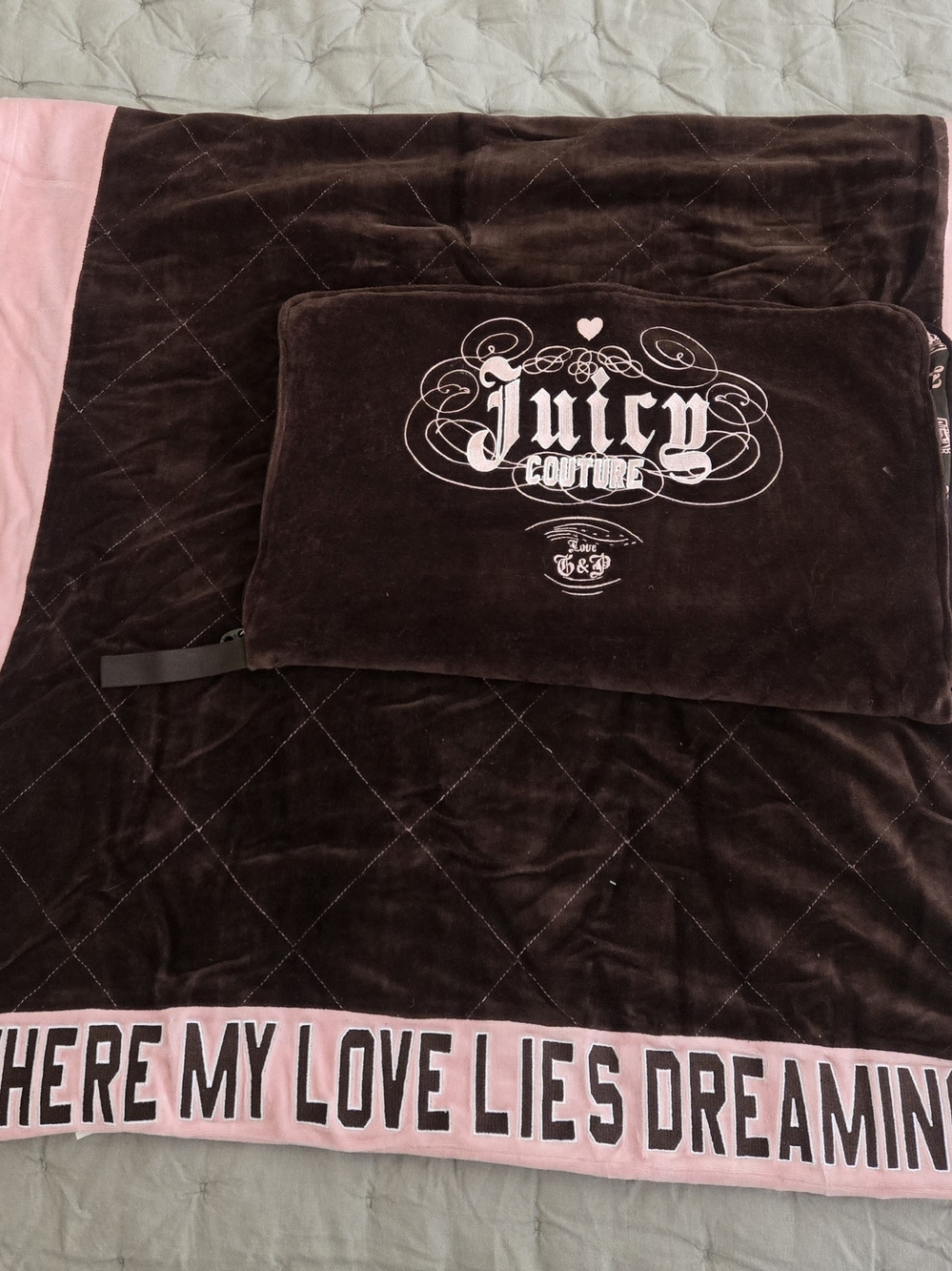 Y2K Vintage Juicy Couture Brown & Pink Travel Velvet Throw w/Cover - Picture 2 of 4